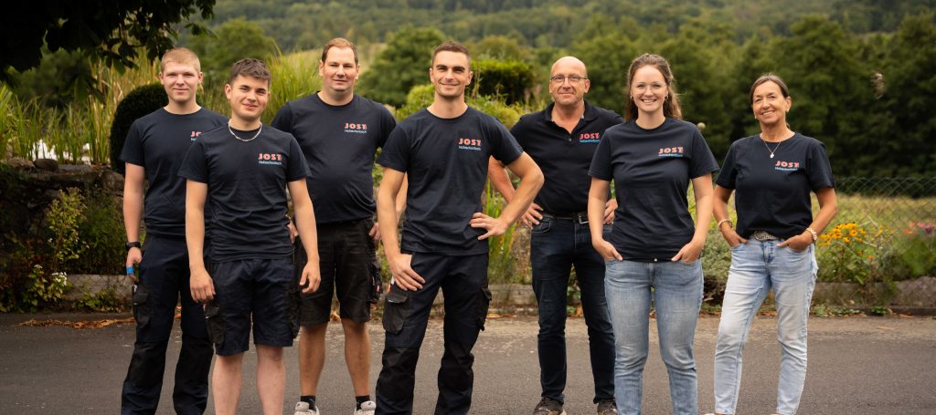 Sanitaer Jost Teamfoto_wide 2